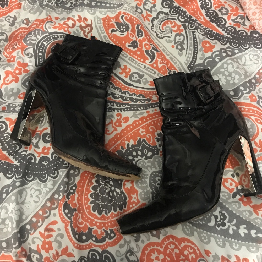 Louis Vuitton Booties “Used”